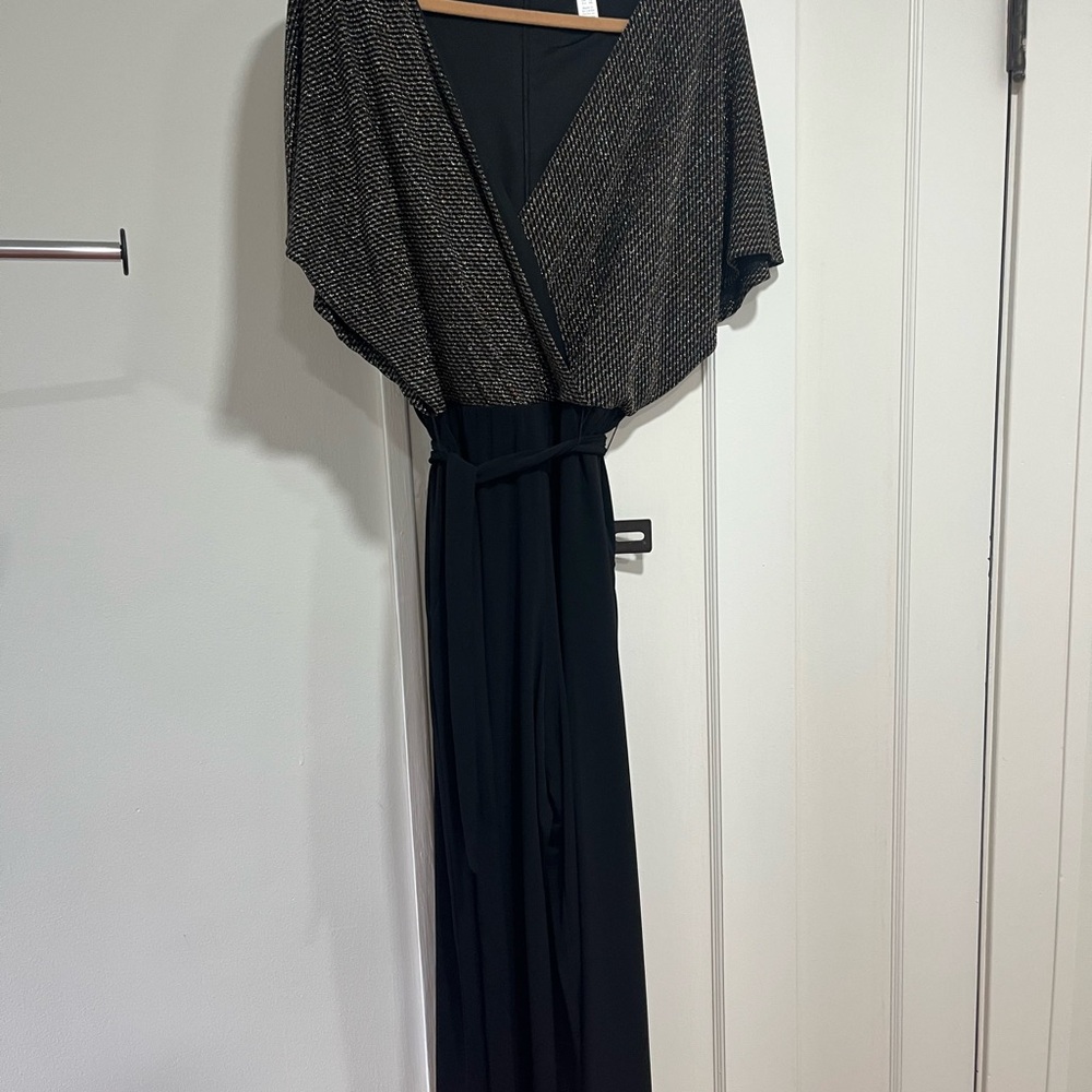 London Times Black V-Neck Dolman Sleeve Jumpsuit